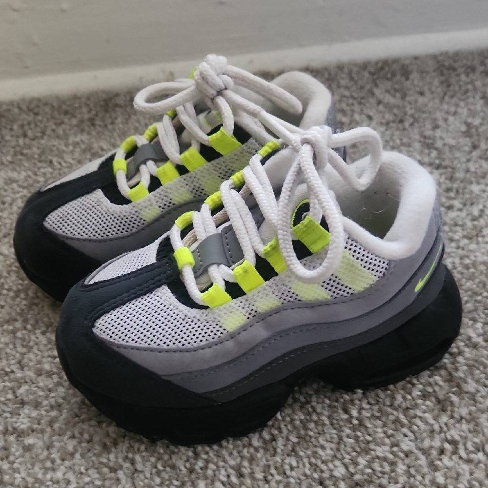 Nike Airmax 95 Kids' Sneakers - Black, White, and Neon Yellow Sz 7C